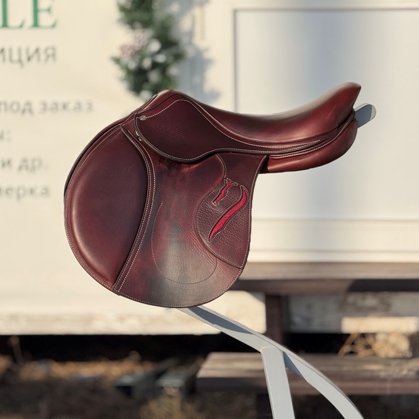 Конкурное седло для лошади Antares Advanced 2024