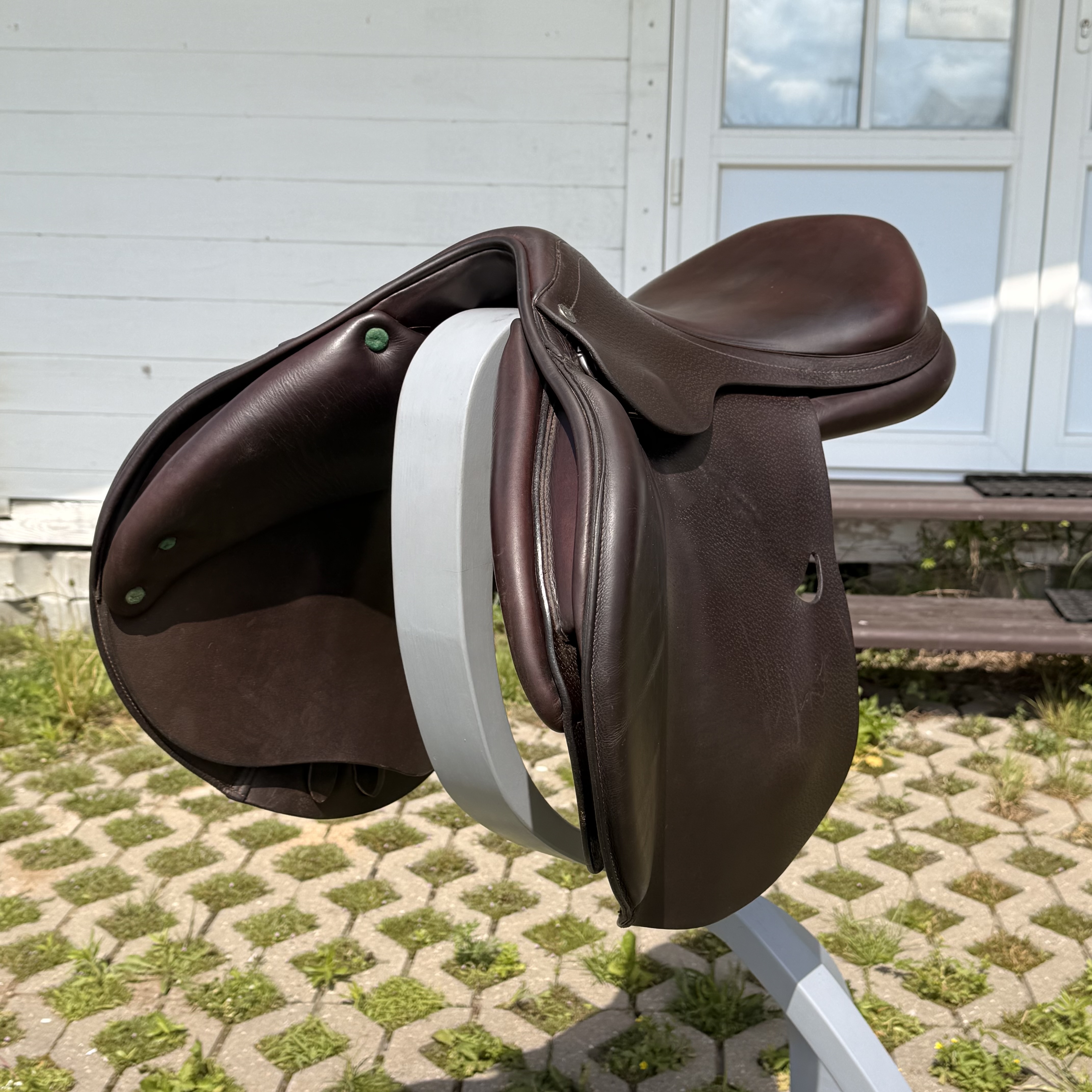 Конкурное седло Equipe Emporio 17,5 MM
